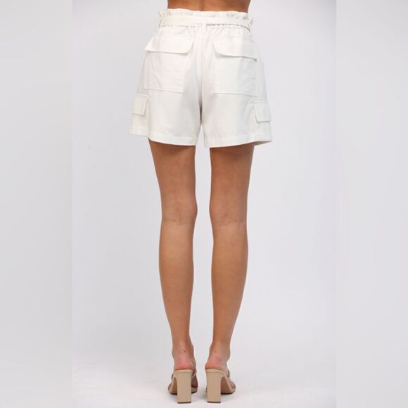071. WAIST TIE DETAIL WITH BACK POCKETS SHORTS- OFF WHITE - Picture 8 of 9